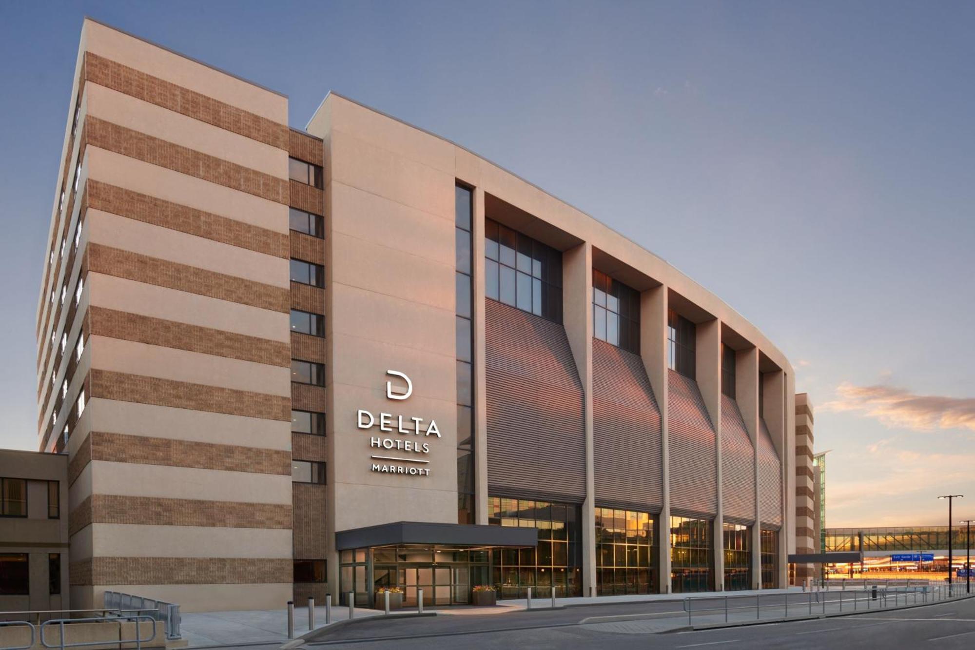 Delta Hotels Calgary Airport In-Terminal Экстерьер фото